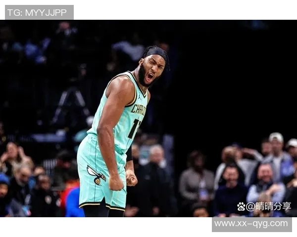 乔治表现出色半场7投4中三分球命中3个贡献13分3篮板2助攻